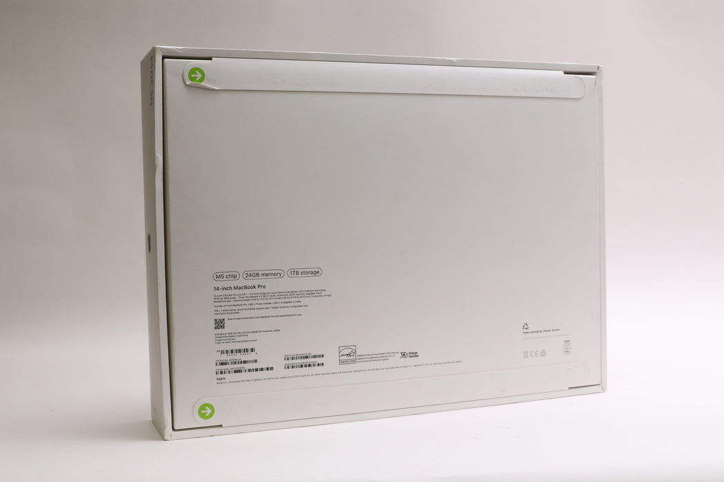 Brand New! 14.2" 2025, MacBook Pro, MDE34LL/A, Apple M5, 24GB, 1TB SSD — photo 2 of 3