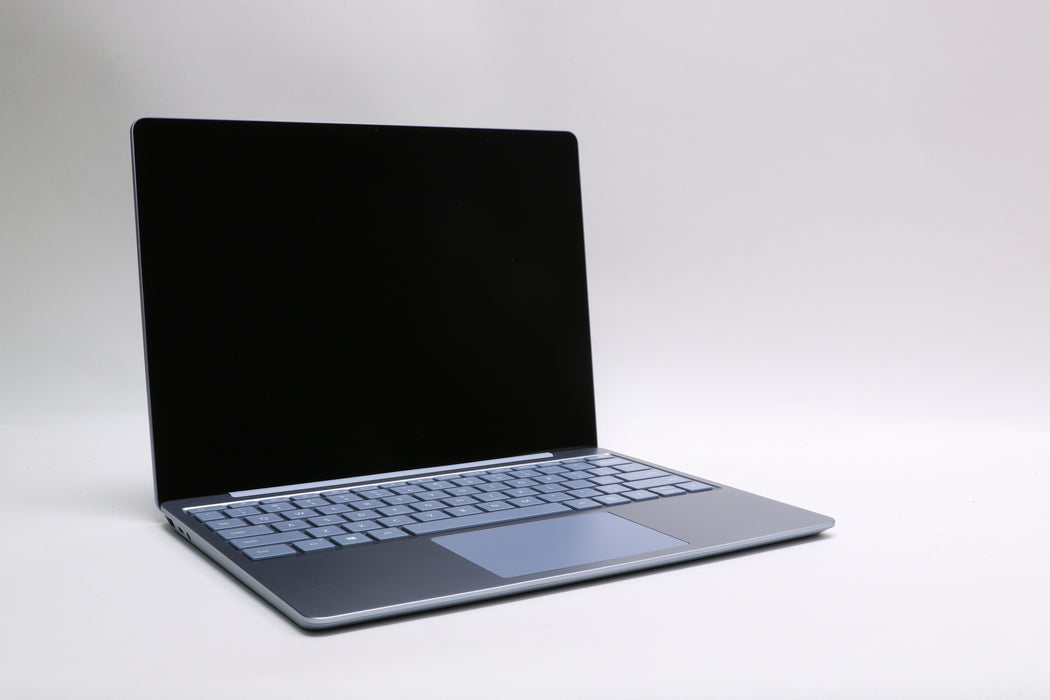 12.4" Microsoft Surface Laptop Go, i5-1035G1, 8GB, 256GB SSD, Touchscreen — photo 2 of 13