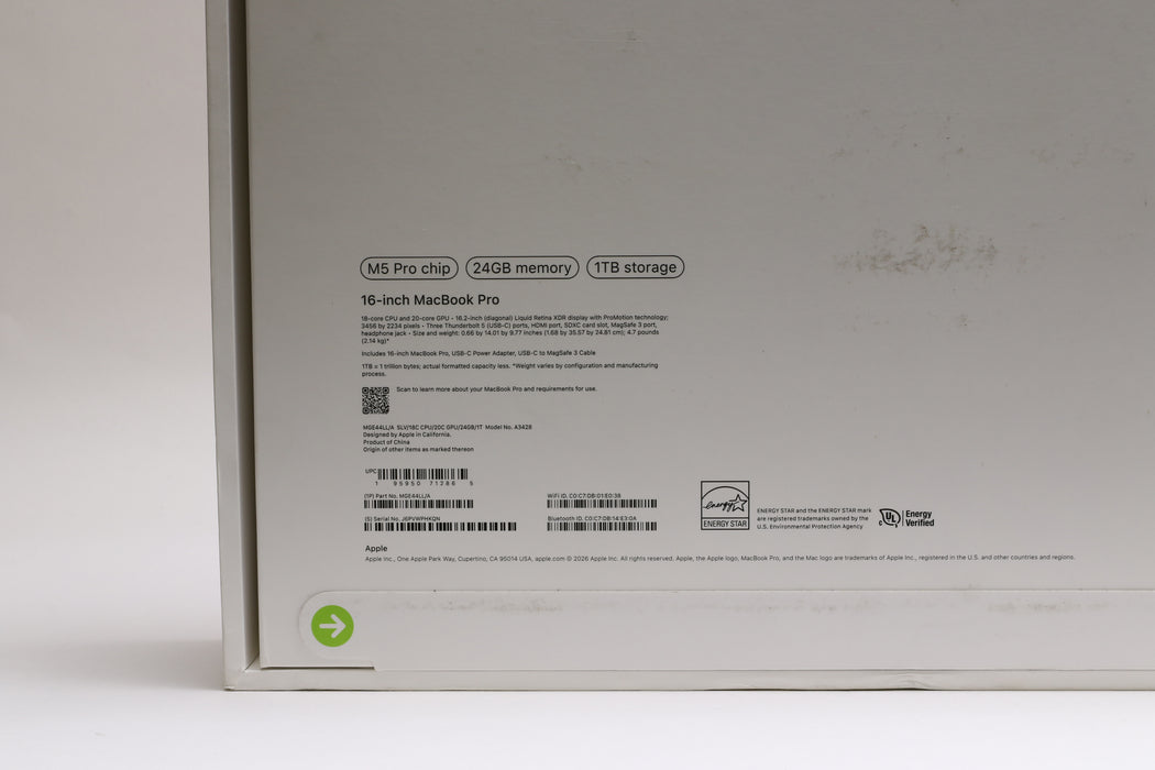 16" 2026, MacBook Pro, MGE44LL/A, Apple M5 Pro, 24GB, 1TB SSD, 20C — photo 3 of 3